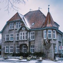 170 | Die Villa Schierbaum (1912 erbaut) am Burggraben