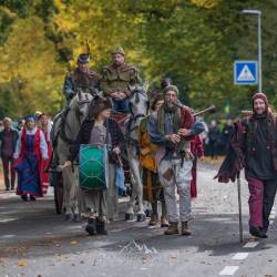 794 | Ausmarsch vom Schloss zur Innenstadt