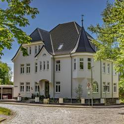 1210 | Die aus 1913 stammende Villa Schierbaum nach der Sanierung