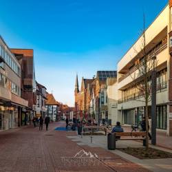 #1161 · Die Fußgängerzone in Diepholz im Spätwinter kurz vor Frühlingsbeginn