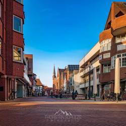 #1160 · Die Fußgängerzone in Diepholz im Spätwinter kurz vor Frühlingsbeginn