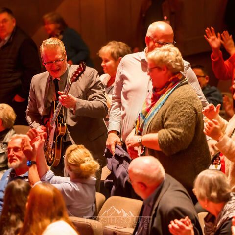 #2200 · Downbeat Benefizkonzert Dezember 2024 im Theater Diepholz - Downbeat sind Carsten Politzky, Rolf Langkamp, Jan Heyer und Thomas Wilker