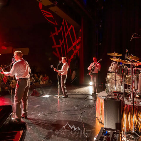 #2257 · Downbeat Benefizkonzert Dezember 2024 im Theater Diepholz - Downbeat sind Carsten Politzky, Rolf Langkamp, Jan Heyer und Thomas Wilker