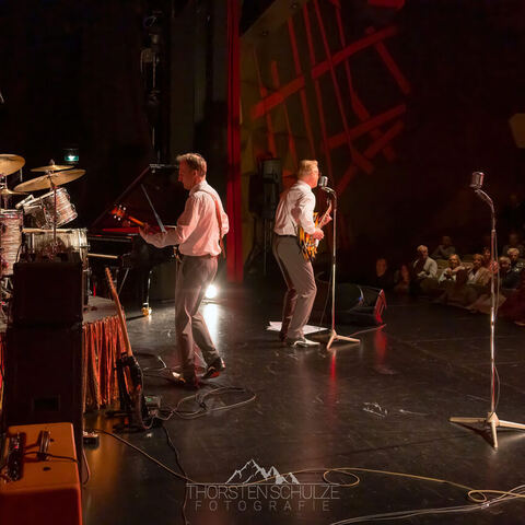 #2260 · Downbeat Benefizkonzert Dezember 2024 im Theater Diepholz - Downbeat sind Carsten Politzky, Rolf Langkamp, Jan Heyer und Thomas Wilker