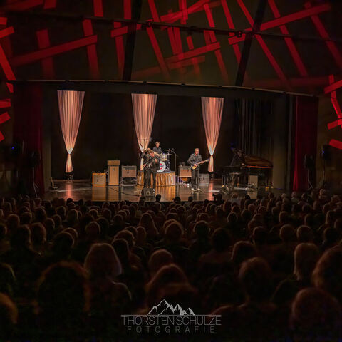 #2230 · Downbeat Benefizkonzert Dezember 2024 im Theater Diepholz - Downbeat sind Carsten Politzky, Rolf Langkamp, Jan Heyer und Thomas Wilker