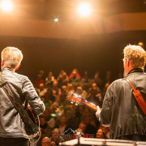 #2198 · Downbeat Benefizkonzert Dezember 2024 im Theater Diepholz - Downbeat sind Carsten Politzky, Rolf Langkamp, Jan Heyer und Thomas Wilker