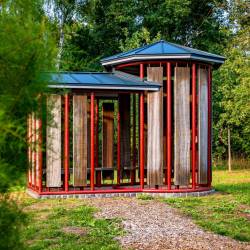 #733 · Kleine Kapelle am Wegesrand