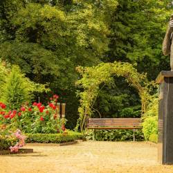 #319 · Rosengarten am Schloss